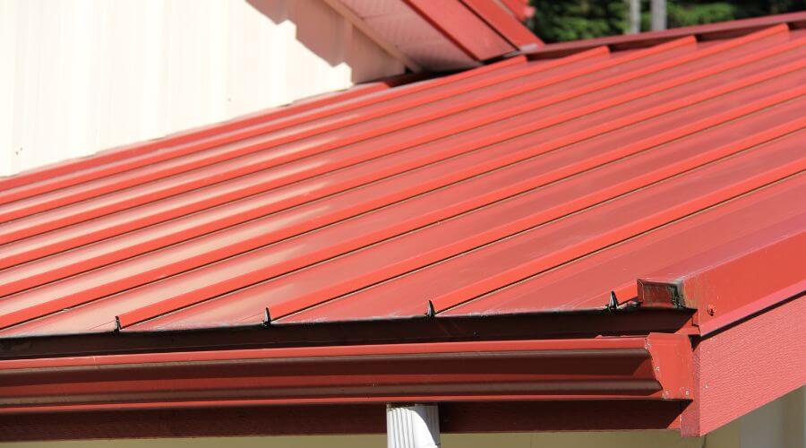 Professional gutter cleaning in Golden, OK